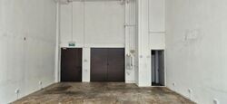 UB. One (D14), Factory #596210861